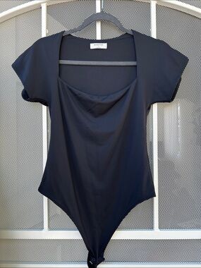 Babaton black Short-Sleeve Bodysuit